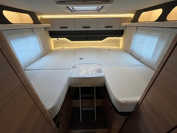 Knaus L!VE TI 700 MEG Platinum Selection // 180 HK, 8-trinns automat, Alde varme , Enkle senger, adaptive fartsholder 17 of 24
