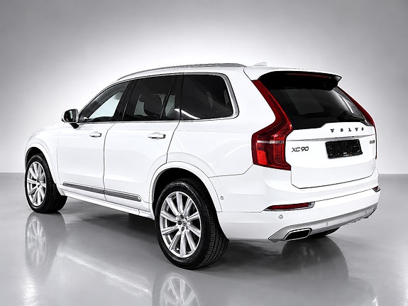 Volvo XC90 6 of 12