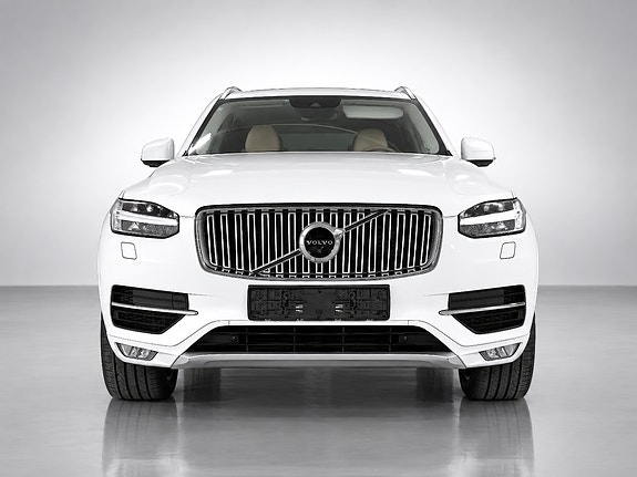 Volvo XC90 11 of 12