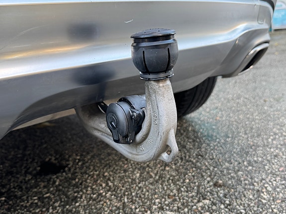 Mercedes-Benz GLA180 23 of 23