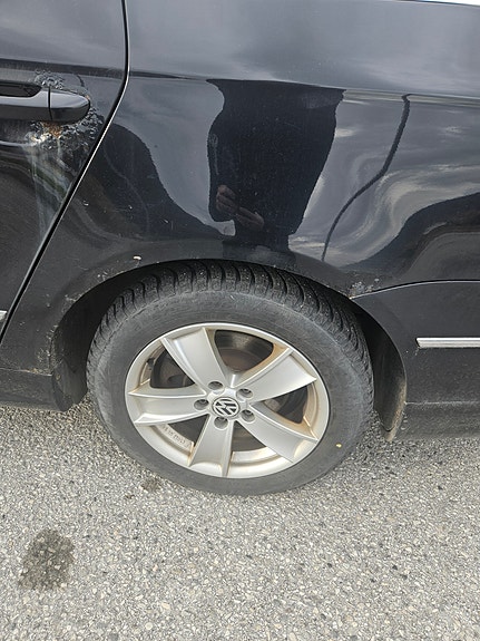 Volkswagen Passat 14 of 23