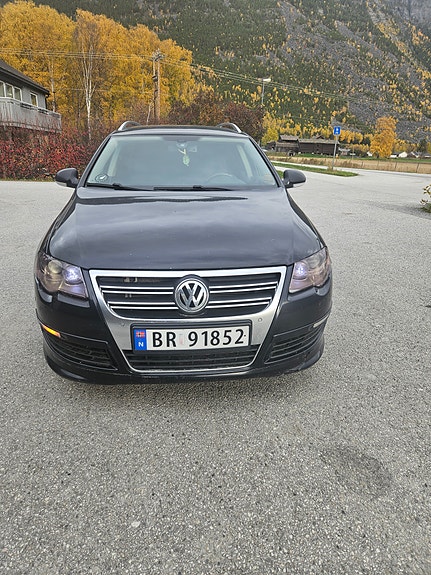 Volkswagen Passat 5 of 23