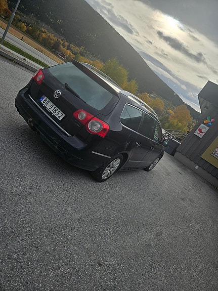 Volkswagen Passat 6 of 23