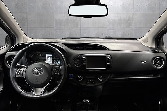 Toyota Yaris 9 of 29