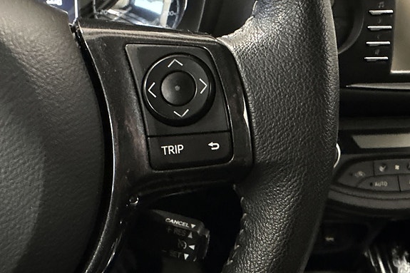 Toyota Yaris 27 of 29