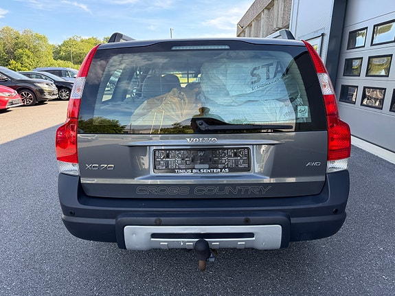 Volvo XC70 7 of 23