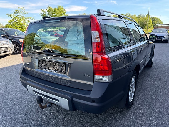 Volvo XC70 6 of 23