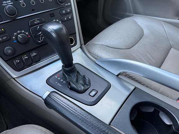 Volvo XC70 22 of 23