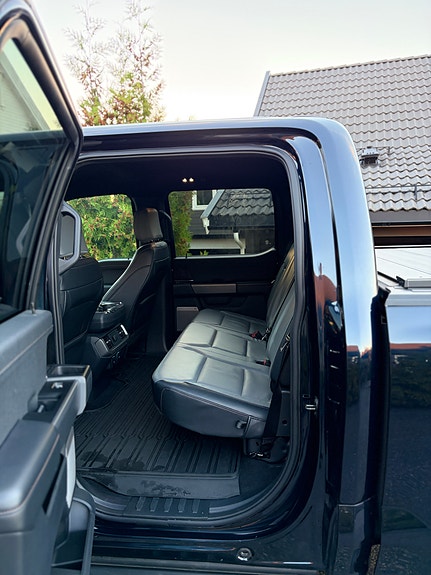 Ford F-150 13 of 16