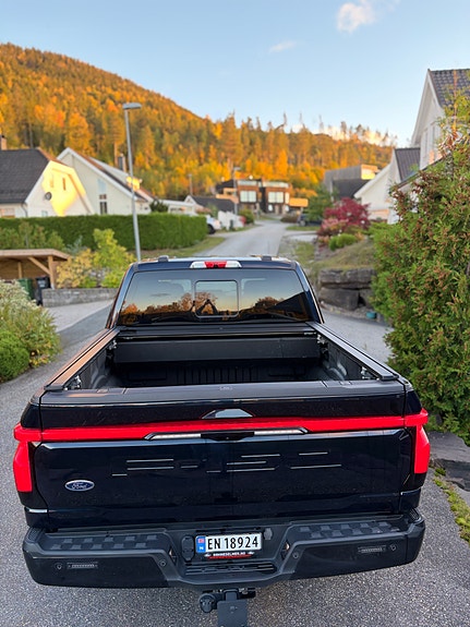 Ford F-150 7 of 16