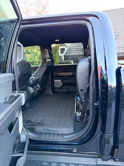 Ford F-150 11 of 16