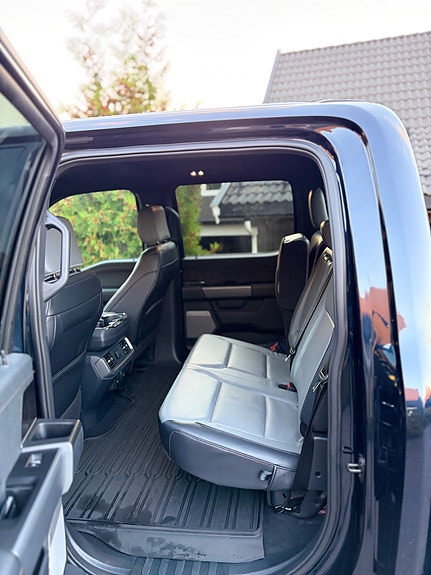 Ford F-150 12 of 16