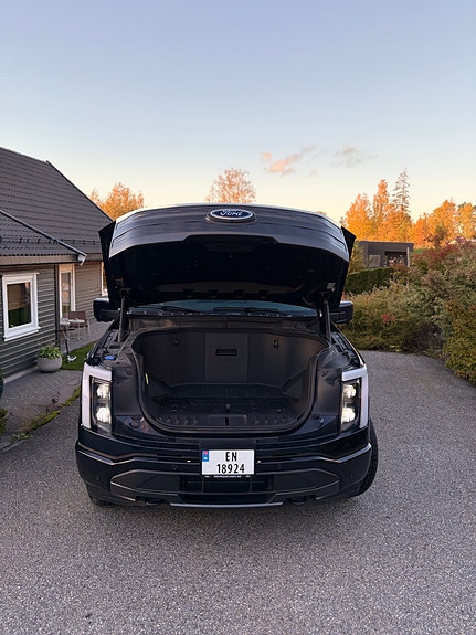 Ford F-150 5 of 16