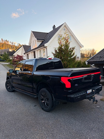 Ford F-150 8 of 16