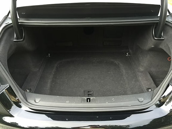 Audi A8 14 of 14