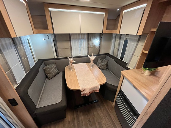 Knaus SPORT 460 EU // Enkle senger, 2 of 5