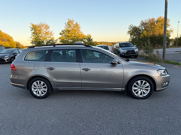 Volkswagen Passat 6 of 22