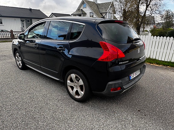 Peugeot 3008 3 of 16