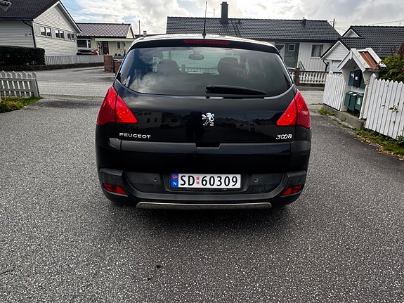 Peugeot 3008 8 of 16
