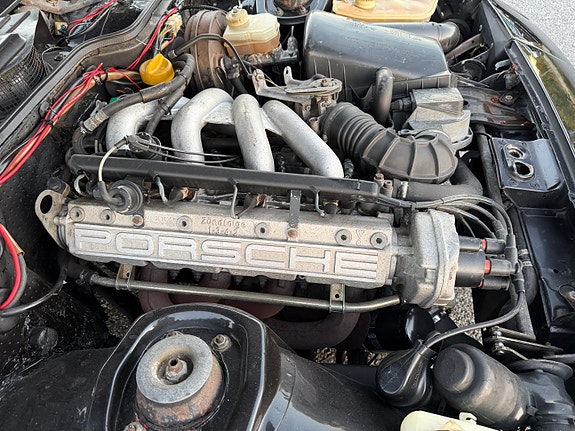 Porsche 944 28 of 29