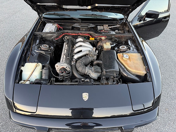 Porsche 944 29 of 29