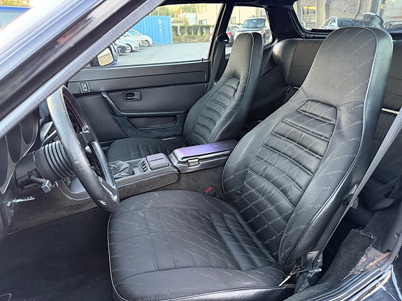 Porsche 944 23 of 29