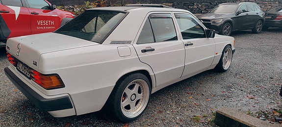 Mercedes-Benz 190 E 4 of 25