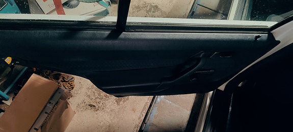 Mercedes-Benz 190 E 9 of 25