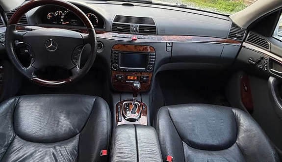 Mercedes-Benz S350 18 of 30