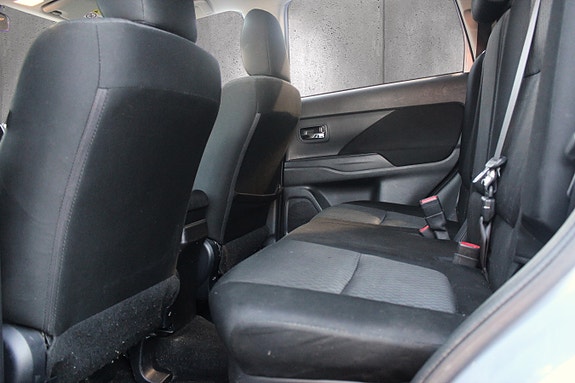 Mitsubishi Outlander 24 of 25