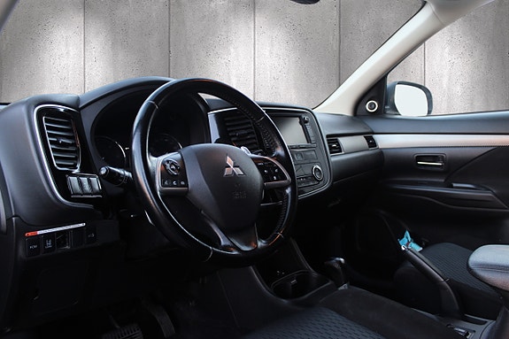 Mitsubishi Outlander 10 of 25
