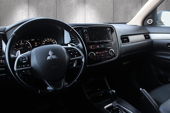 Mitsubishi Outlander 18 of 25
