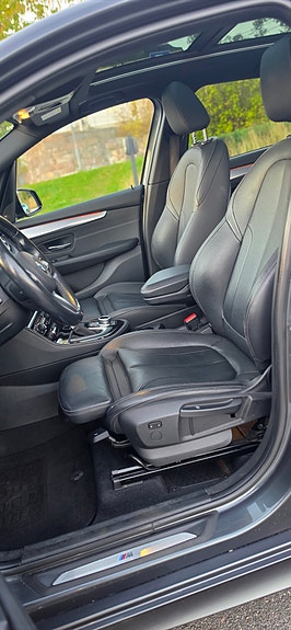 BMW 225xe 5 of 22