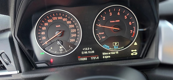 BMW 225xe 14 of 22