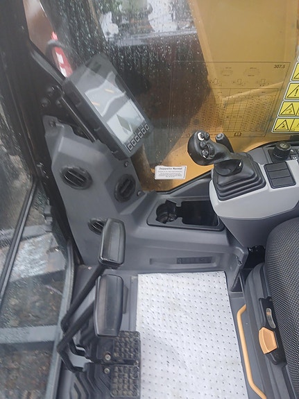 Cat 307.5 Next Gen 4 of 5