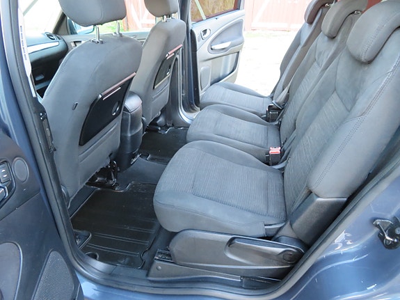 Ford Galaxy 7 of 20