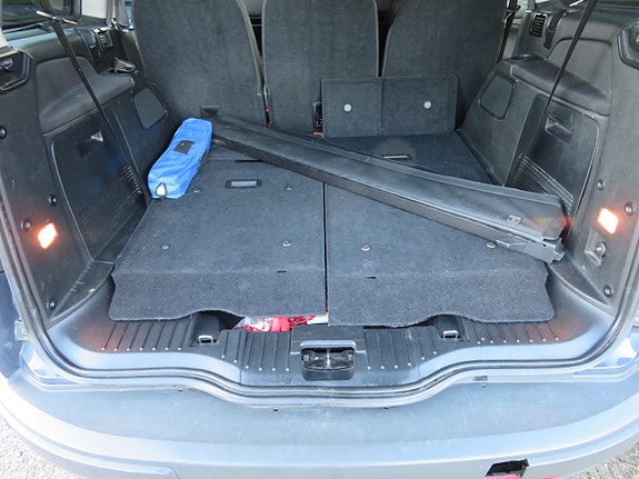 Ford Galaxy 9 of 20