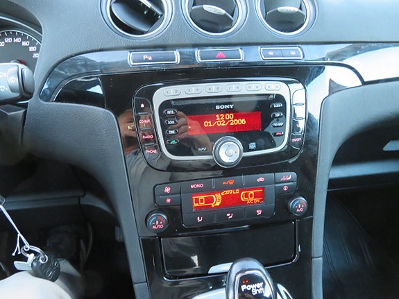 Ford Galaxy 14 of 20