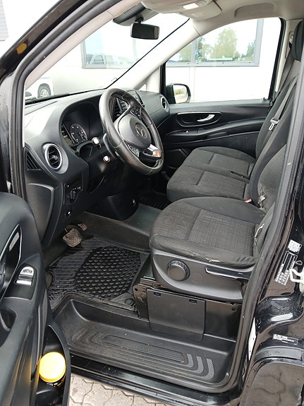 Mercedes-Benz Vito 114 6 of 12