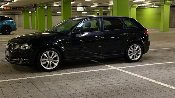 Audi A3 2 of 18