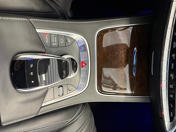 Mercedes-Benz S63 27 of 30
