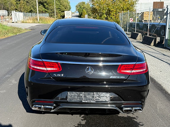 Mercedes-Benz S63 21 of 30