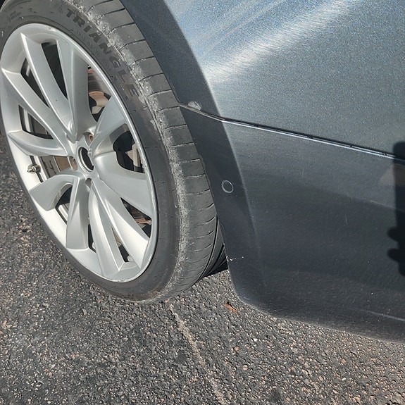 Tesla Model 3 7 of 21