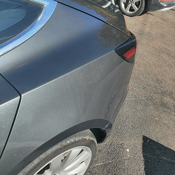 Tesla Model 3 6 of 21