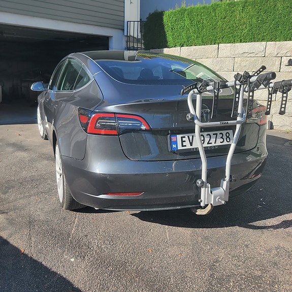 Tesla Model 3 8 of 21