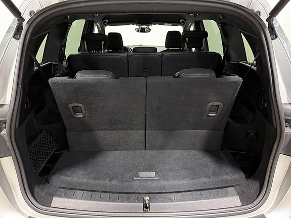 BMW 216i 26 of 28