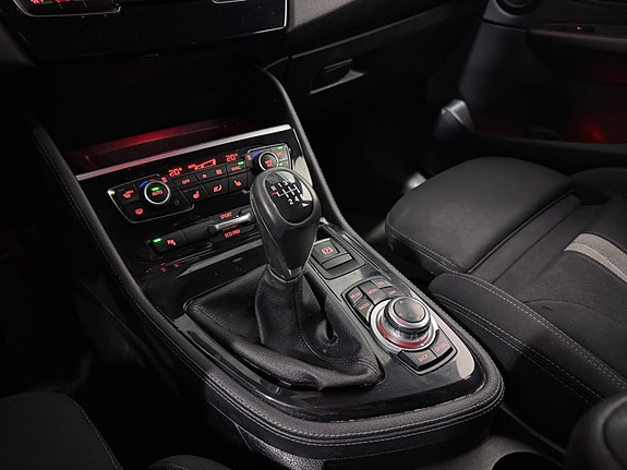 BMW 216i 18 of 28