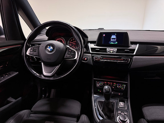 BMW 216i 12 of 28