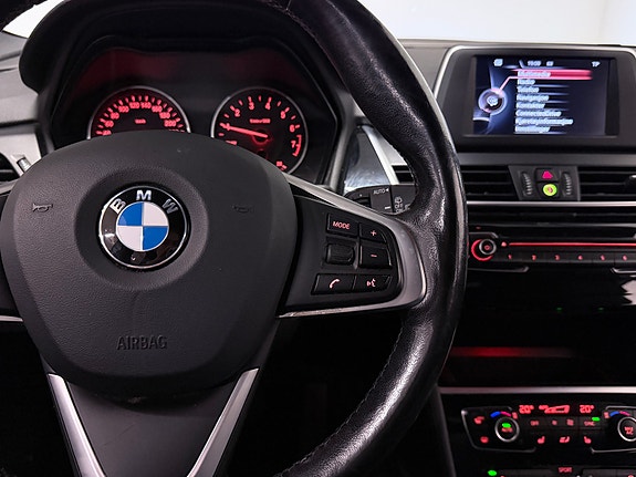 BMW 216i 15 of 28