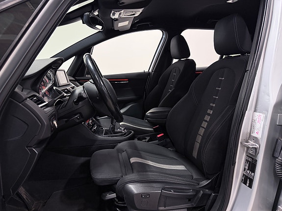 BMW 216i 10 of 28